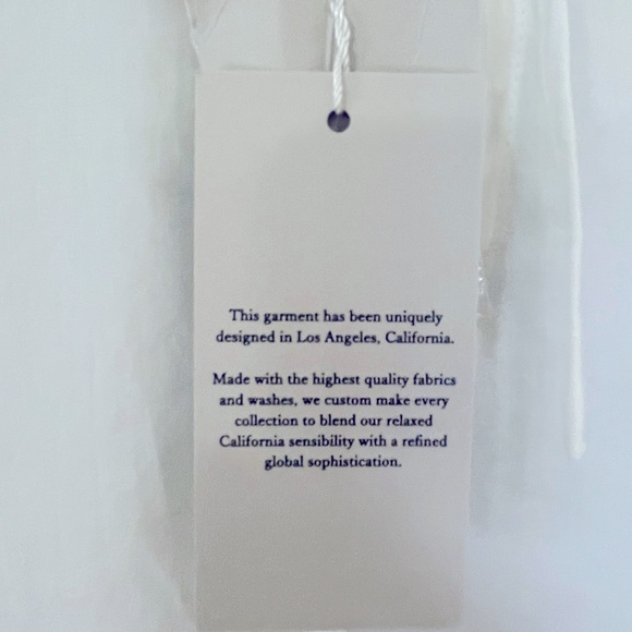 Rails Dari 100% Cotton Blouse with Eyelet Sleeve Detail. Size L - Picture 12 of 14